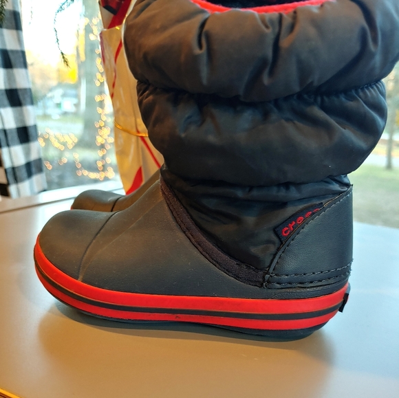 Navy and red croc boots - Picture 3 of 4